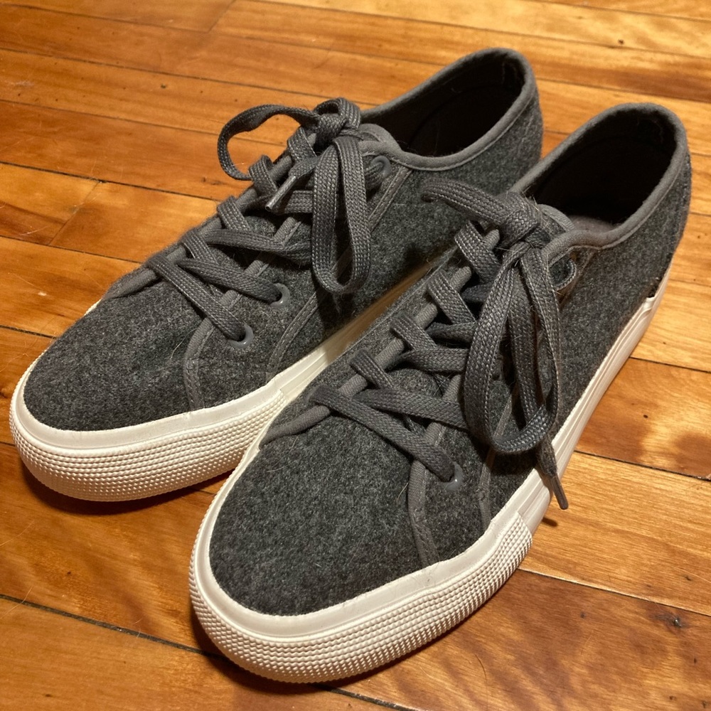 New! Just Fab First Timer platform sneaker